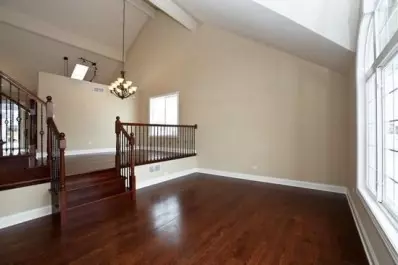 885 Huey Dr, Crown Point, IN 46307 photo 3