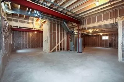 885 Huey Dr, Crown Point, IN 46307 photo 9
