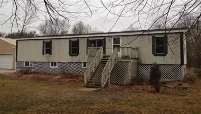 10296 N 570, De Motte, IN 46310 photo 1
