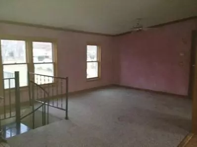 10296 N 570, De Motte, IN 46310 photo 4