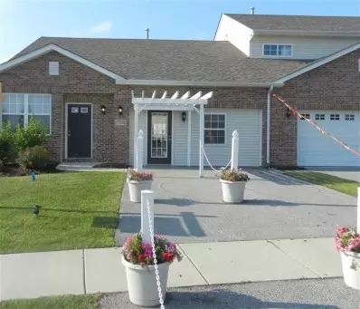 7672 E 111th St, Crown Point, IN 46307 photo 1