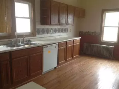 2524 Schrage Ave, Whiting, IN 46394 photo 2