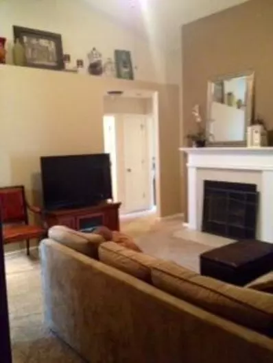 534 Hampton Manor Ct, Valparaiso, IN 46385 photo 2
