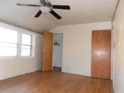 2105 E 99th St, Chicago, IL 60617 photo 5