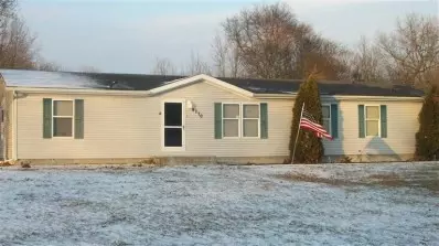 4770 E 1068, De Motte, IN 46310 photo 4