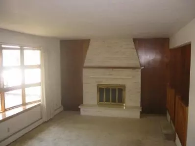 525 N Jasper St, Gary, IN 46403 photo 3