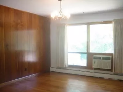 525 N Jasper St, Gary, IN 46403 photo 5