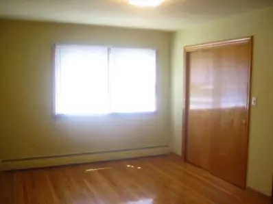 525 N Jasper St, Gary, IN 46403 photo 6