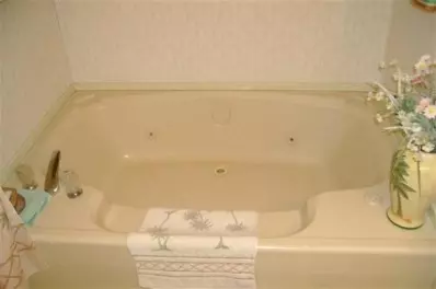 10232 N 583, De Motte, IN 46310 photo 9