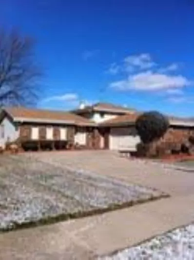 815 Old Beach Rd, Dyer, IN 46311 photo 1