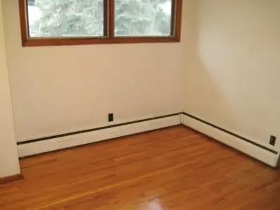 295 N Lake St, Gary, IN 46403 photo 9