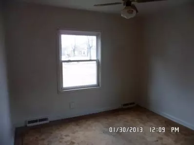 413 Taney St, Gary, IN 46404 photo 8