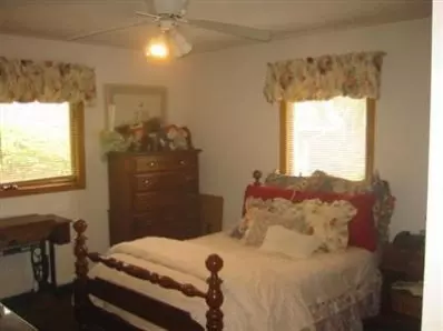 7525 Maple Ave, Gary, IN 46403 photo 5