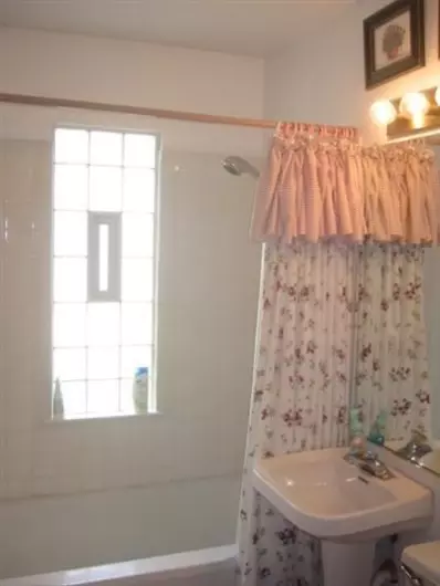 7525 Maple Ave, Gary, IN 46403 photo 7