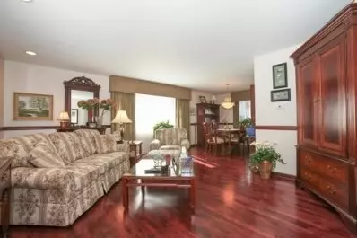 1609 Tulip Ln, Munster, IN 46321 photo 2