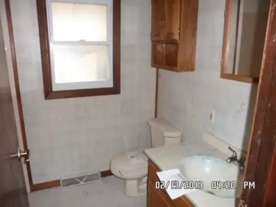 422 N Dwiggins St, Griffith, IN 46319 photo 7