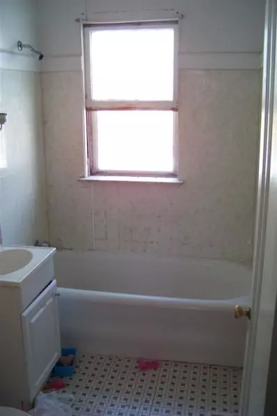 3572 Monroe St, Gary, IN 46408 photo 8