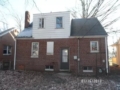4656 Johnson St, Gary, IN 46408 photo 2