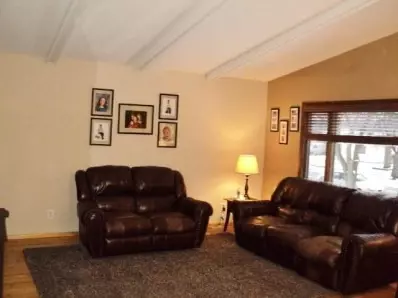 621 Darcy Ln, Griffith, IN 46319 photo 2