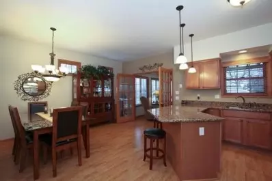 1249 Thistle Dr, Griffith, IN 46319 photo 4