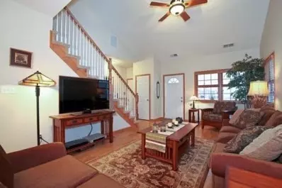 1249 Thistle Dr, Griffith, IN 46319 photo 5