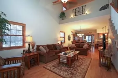 1249 Thistle Dr, Griffith, IN 46319 photo 2