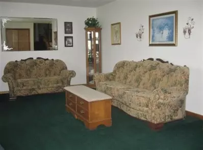 8850 Hamlin Pl, Crown Point, IN 46307 photo 3