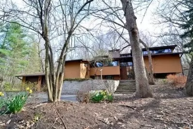 6 Pine Ln, Dune Acres, IN 46304 photo 1