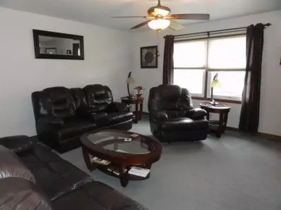 102 Pine Ct, Hebron, IN 46341 photo 9