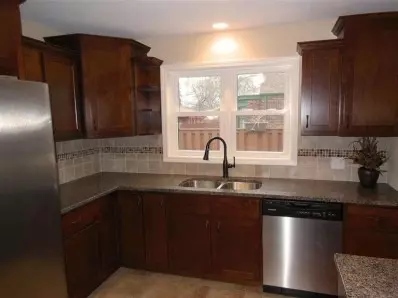 8440 Baring Ave, Munster, IN 46321 photo 6
