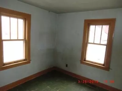 206 E Avenue C, Griffith, IN 46319 photo 4