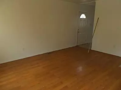 816 Burr St, Gary, IN 46406 photo 3
