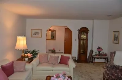 8102 Frederick Ave, Munster, IN 46321 photo 8