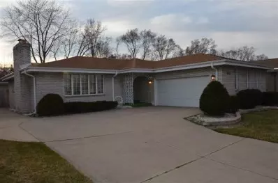 8102 Frederick Ave, Munster, IN 46321 photo 4