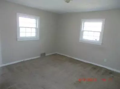 2140 Crest Rd, Gary, IN 46408 photo 6