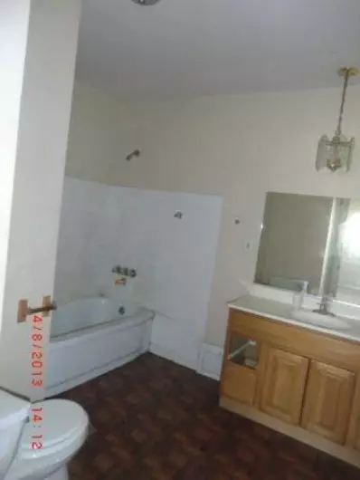 2140 Crest Rd, Gary, IN 46408 photo 8