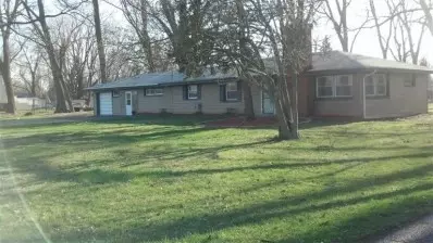 1220 N Colfax St, Griffith, IN 46319 photo 2