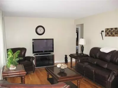 1019 N Jay St, Griffith, IN 46319 photo 8