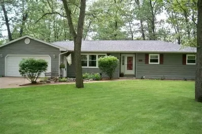 12124 Duttlinger Ln, Wheatfield, IN 46392 photo 1