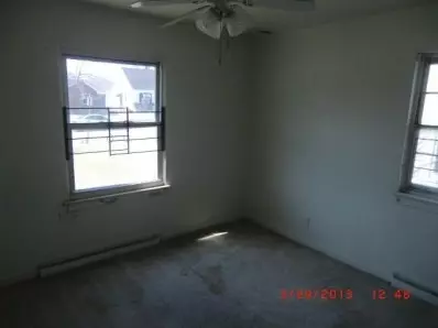 275 Taft St, Gary, IN 46404 photo 5