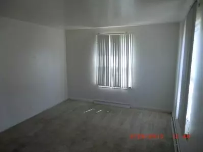 275 Taft St, Gary, IN 46404 photo 3