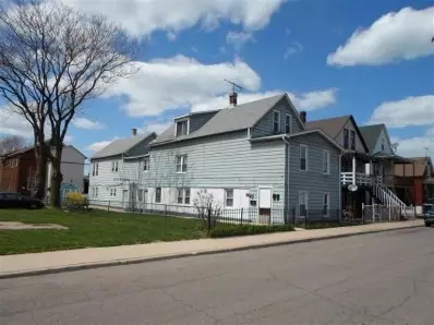 2540 Schrage Ave, Whiting, IN 46394 photo 2