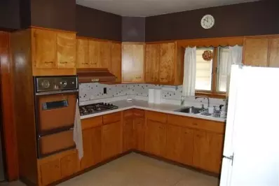 2126 Atchison Ave, Whiting, IN 46394 photo 5