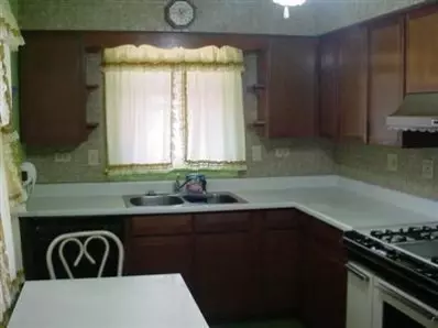 7237 Tilly Dr, Hammond, IN 46324 photo 9