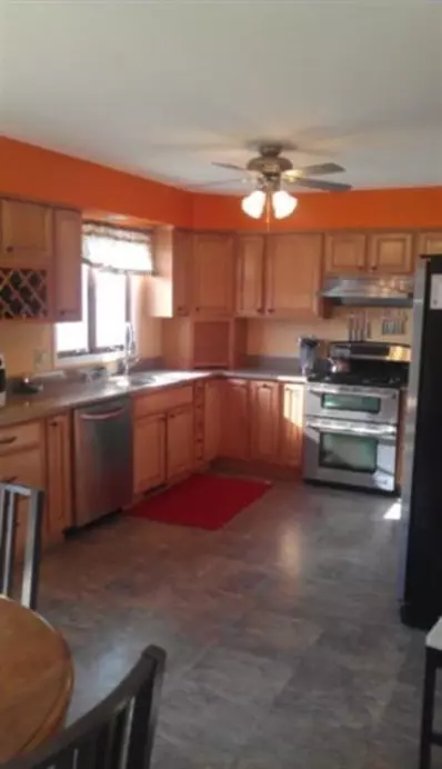 652 Oriole Ct, Griffith, IN 46319 photo 9