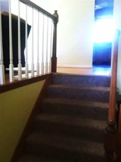 652 Oriole Ct, Griffith, IN 46319 photo 3