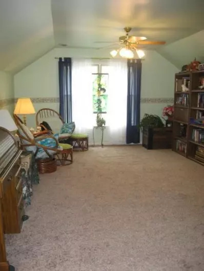 1455 Maumee Dr, Valparaiso, IN 46385 photo 8