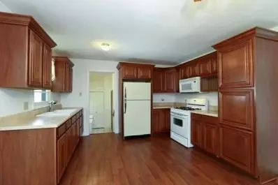 4817 Ralston Pl, Griffith, IN 46319 photo 5