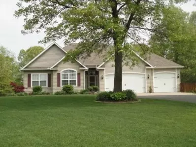 6972 Fox Xing, Knox, IN 46534 photo 1
