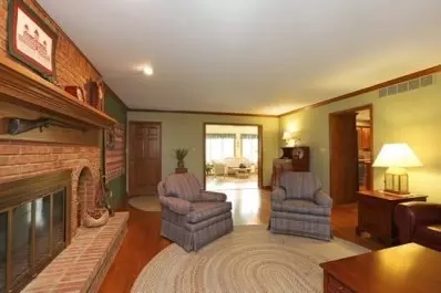 495 Morningside Dr, Crown Point, IN 46307 photo 3